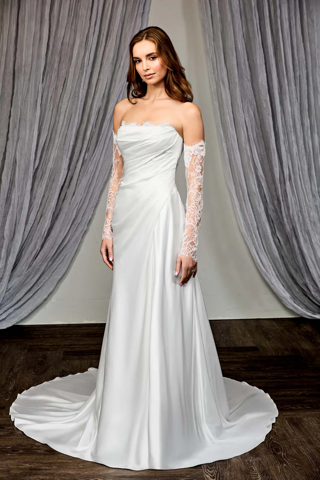 JUNE (55275) $2900 + sleeves $340