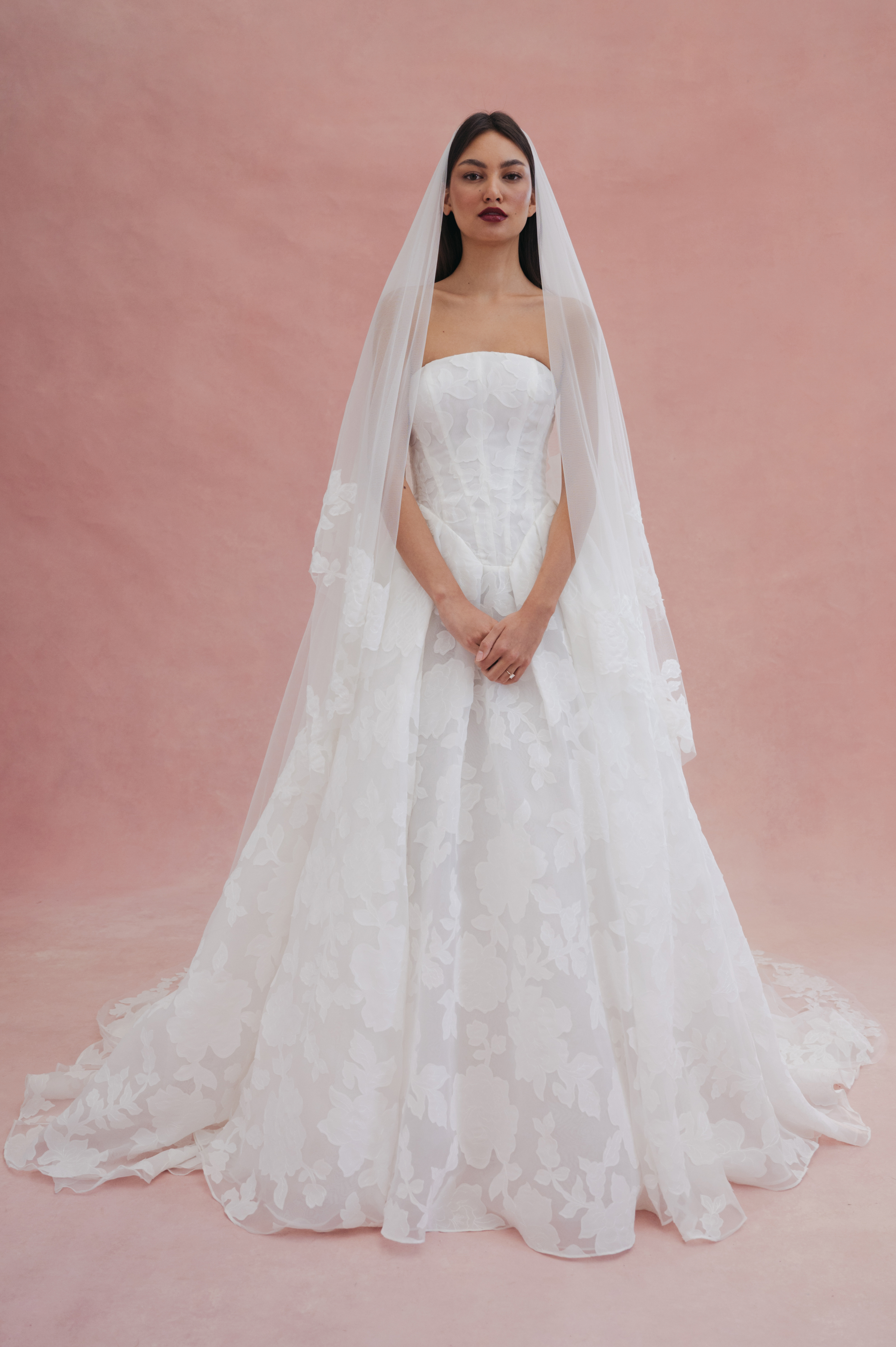 SKYLAR veil V22654 Ivory 2 tier 120" sale $800